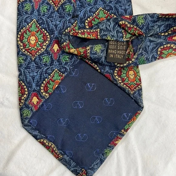 Vintage Valentino - Picture 5 of 7